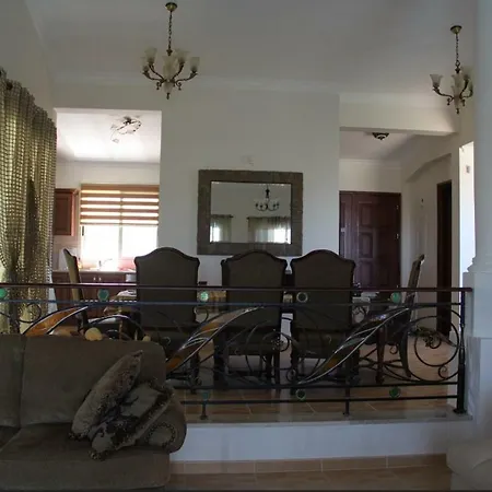 Villa *