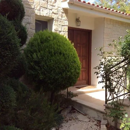 Villa *